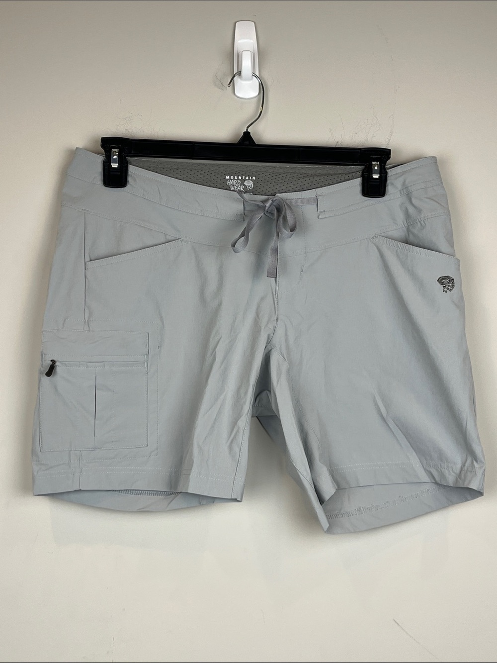 Mountain Hardwear Light Gray Women's Tech Cargo Shorts Size 12